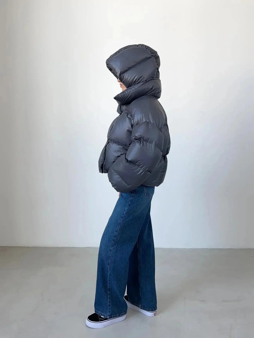 Oversized puffer jacket for women with stand-up collar
