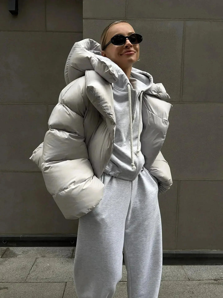 Oversized puffer jacket for women with stand-up collar