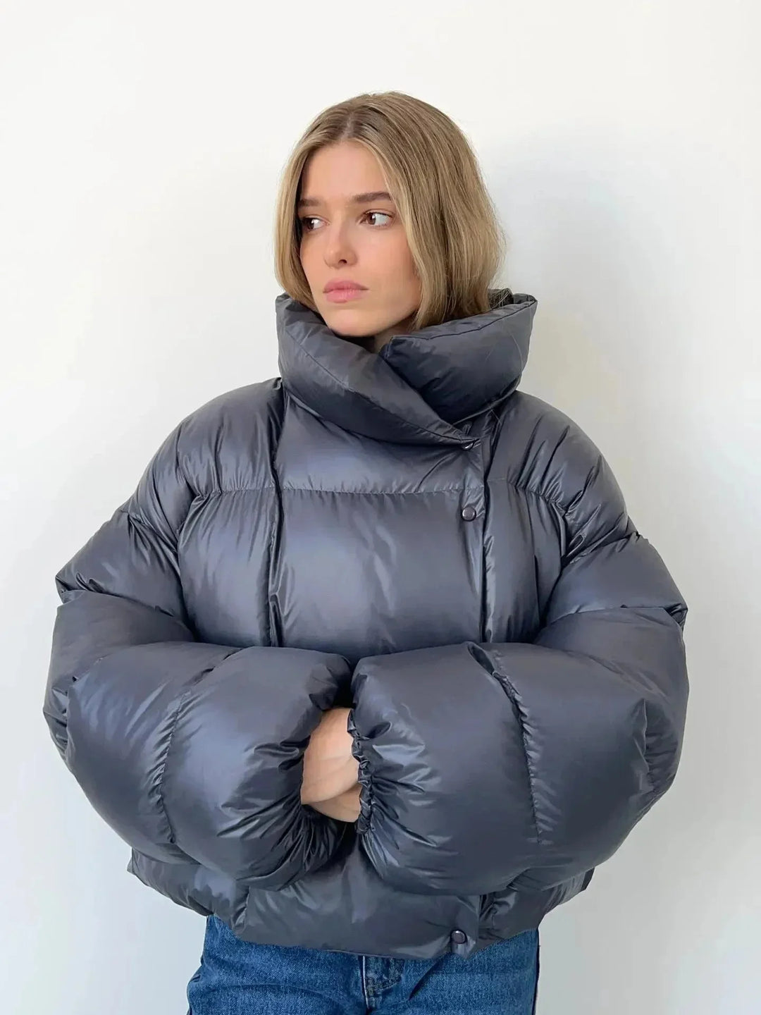 Oversized puffer jacket for women with stand-up collar