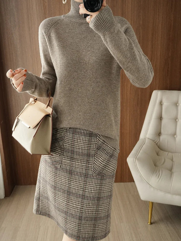 Women's Fitted Turtleneck Sweater